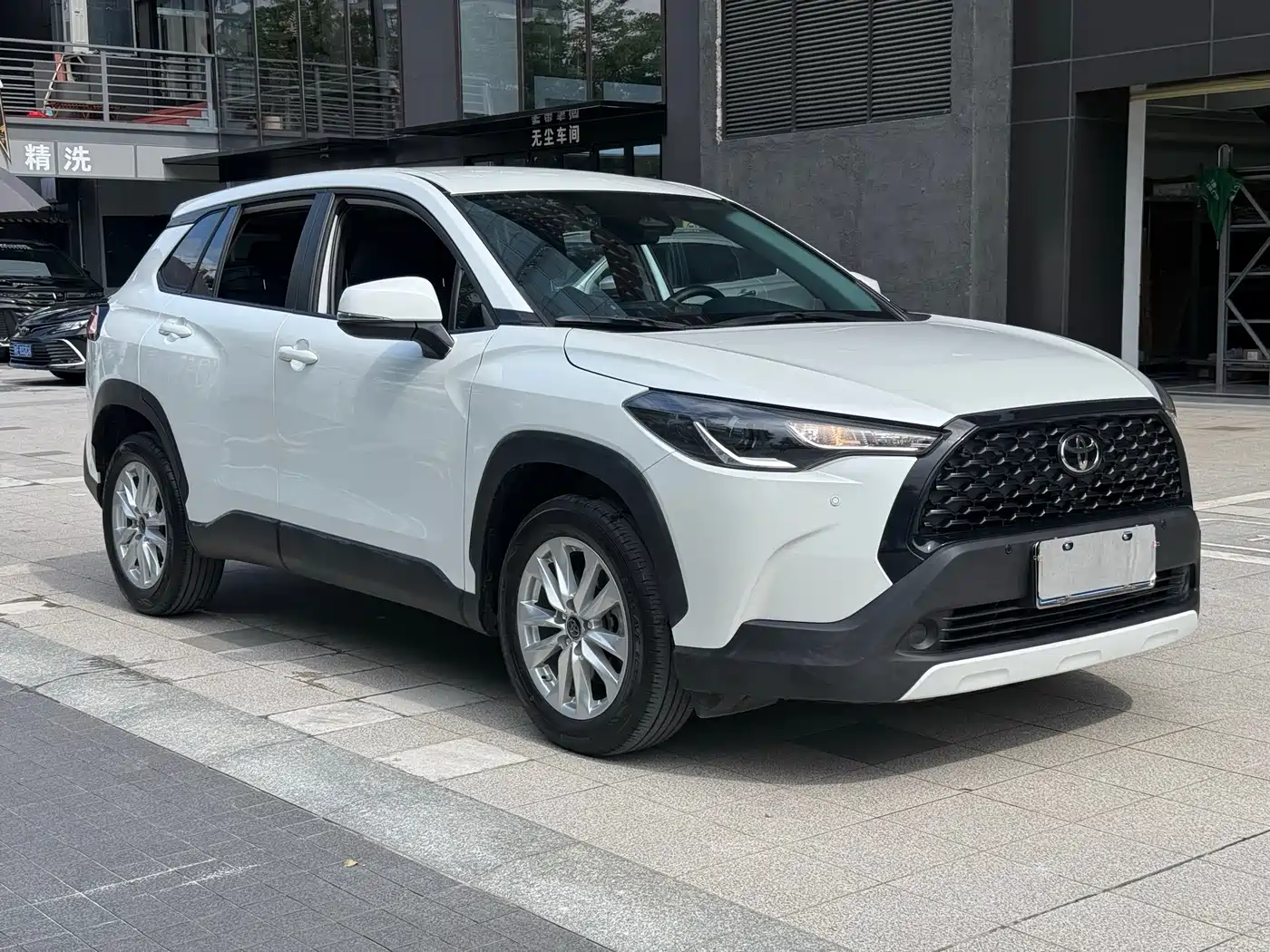 Toyota Corolla Cross 2023 2.0L Pioneer Edition фото 3
