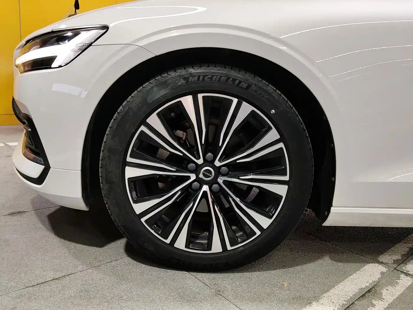 Volvo S60 2023 2023 B4 Smart Vision Luxury Edition