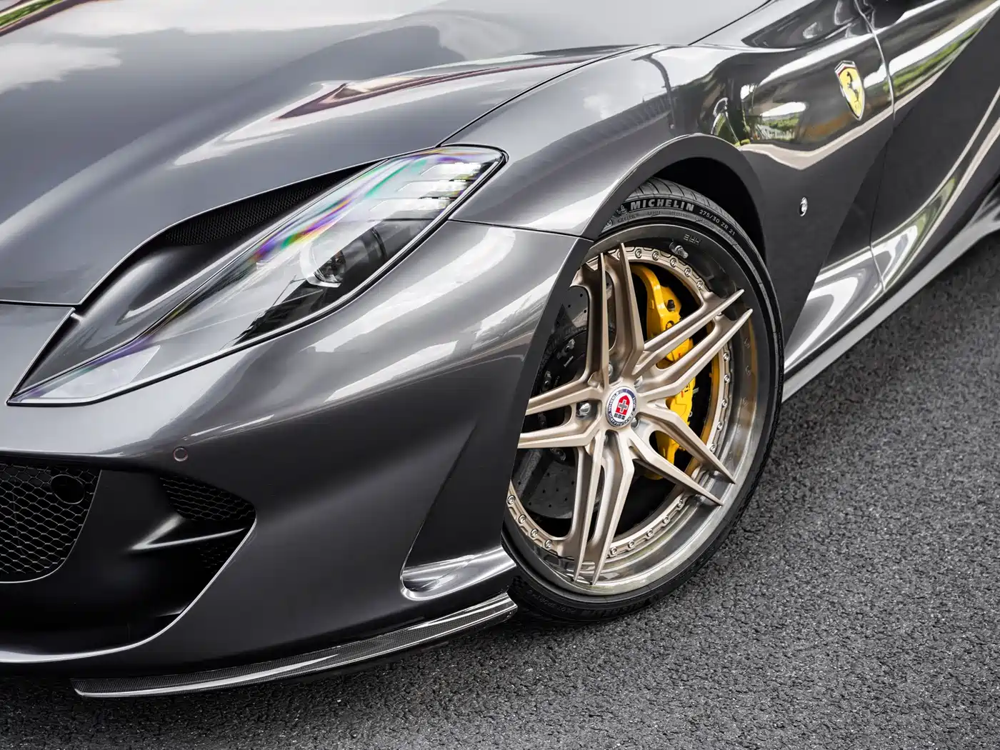 2023 Ferrari 812