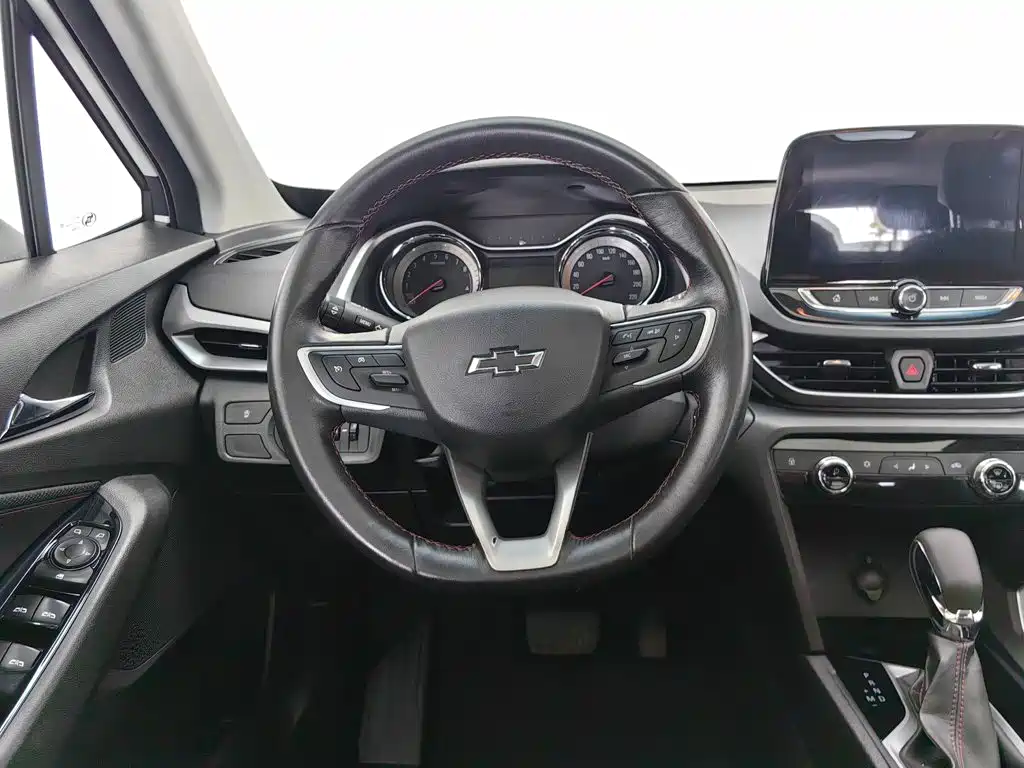 Chevrolet Volando 2021 2020 Mild Hybrid Redline 530T Automatic Premium Edition (5+2 seater)
