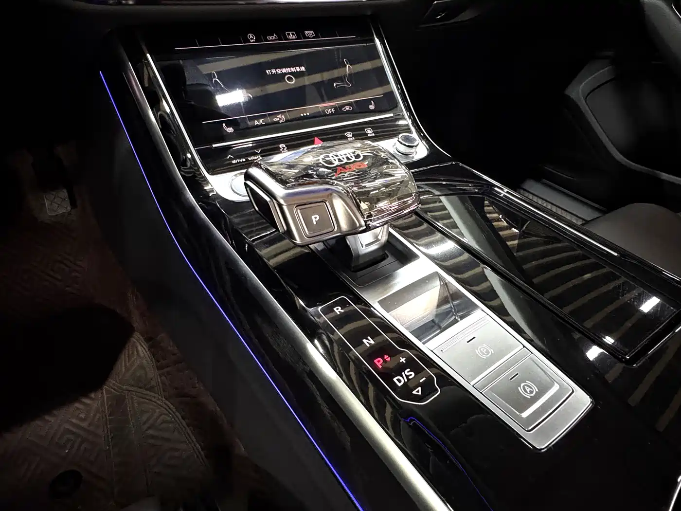 Audi A8 2019 Plus A8L 50 TFSI quattro Comfort фото 15
