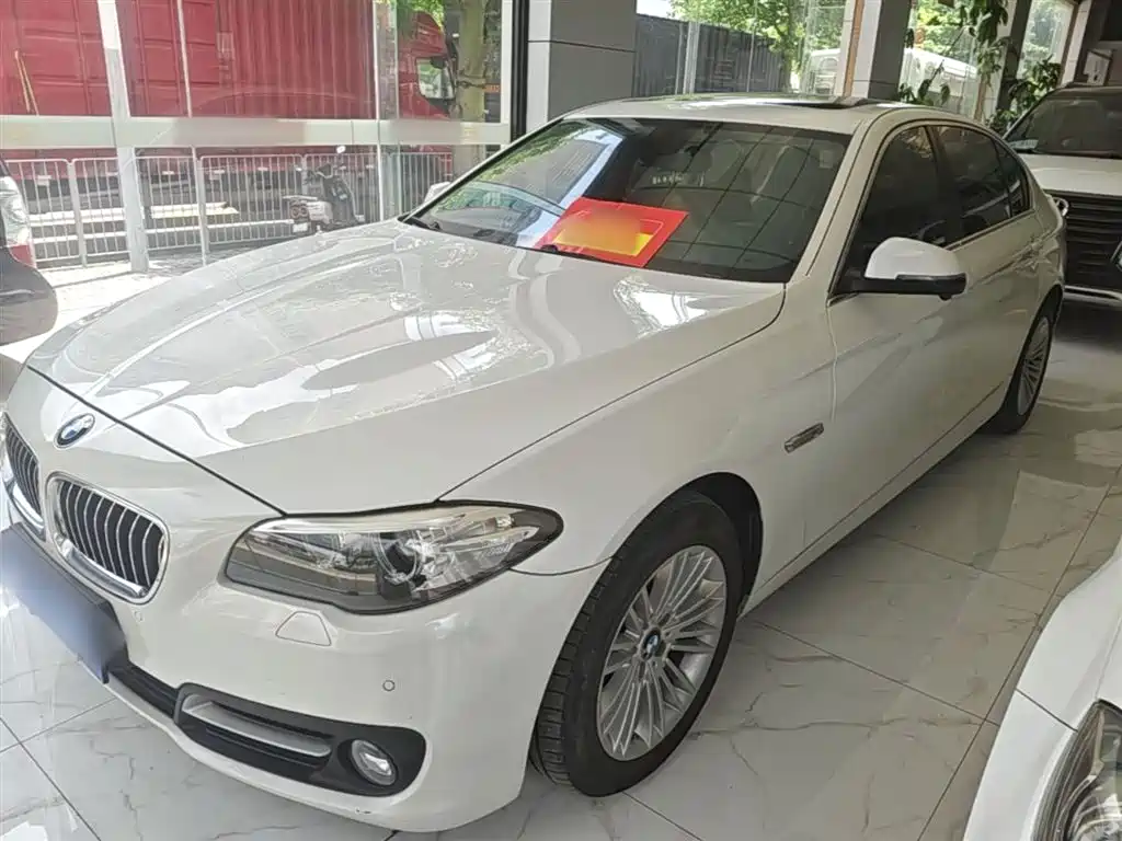 BMW 5 Series 2014 525Li Leading