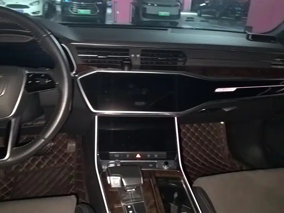 Audi A6L 2020 45 TFSI quattro Premium Dynamic фото 13
