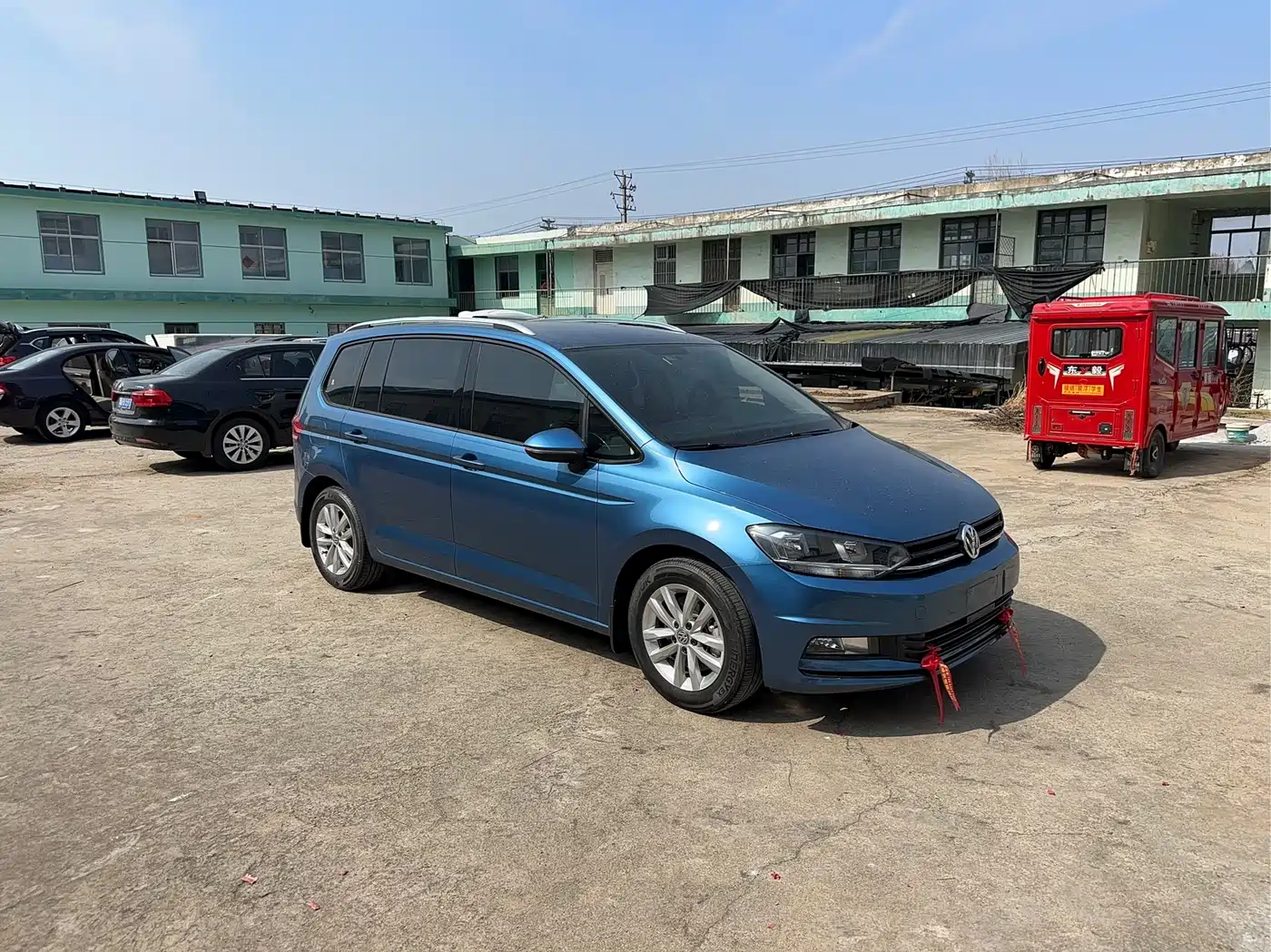 Volkswagen Touran 2021 Touran L 280TSI DSG Trend Edition 7-seater фото 3