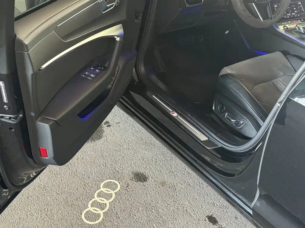 Audi A6L 2023 40 TFSI Luxury Dynamic фото 15