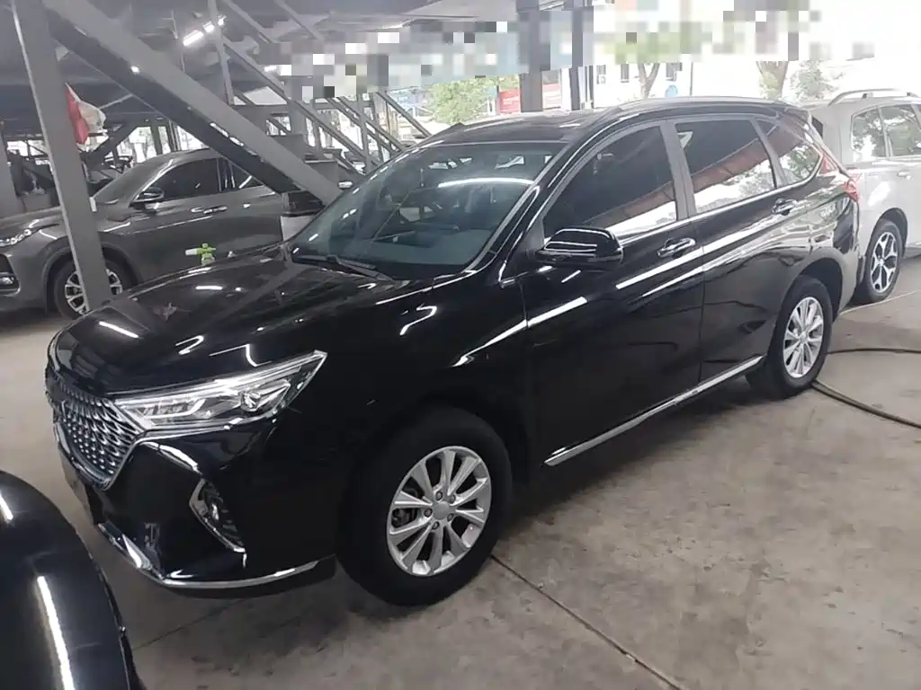 Photo 2 - Haval M6