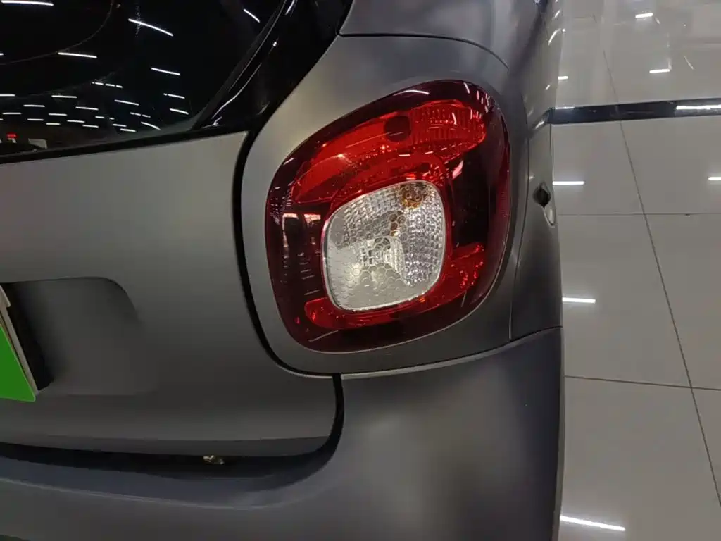 Photo 8 - smart fortwo