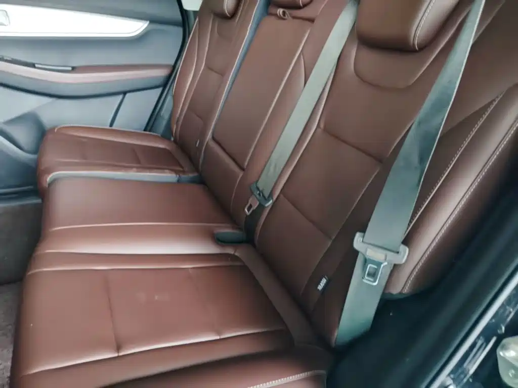 Dongfeng Fengxing Fengxing T5 2023 2022 Golden Age 1.5T Auto Dream Chaser 5-Seater
