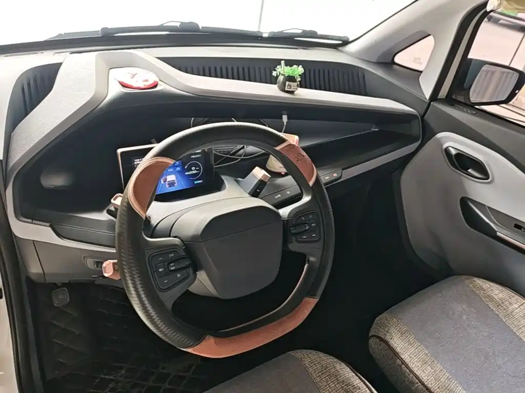 Baojun E200 2020 2020 305KM Smart Edition