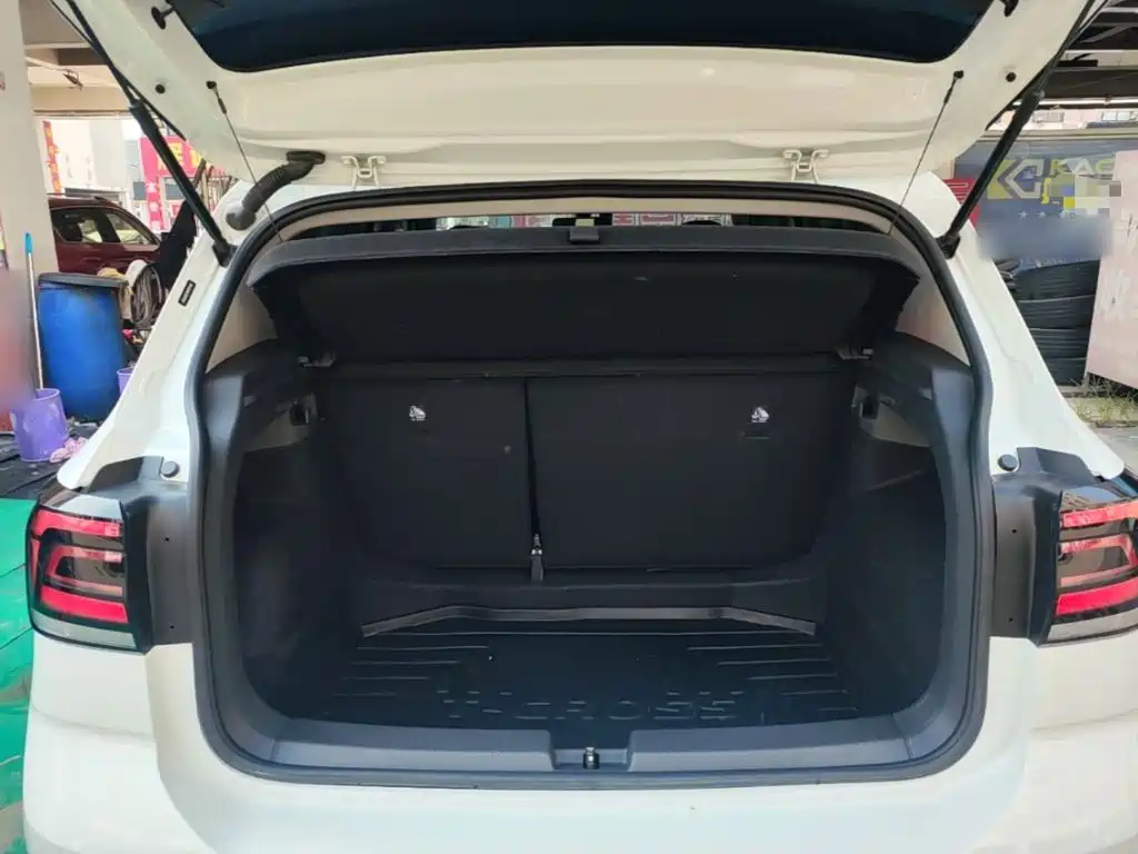 Photo 19 - Volkswagen T-Cross