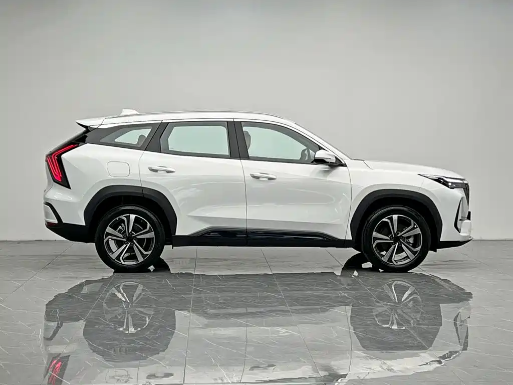 Фото 7 - Geely Boyue L