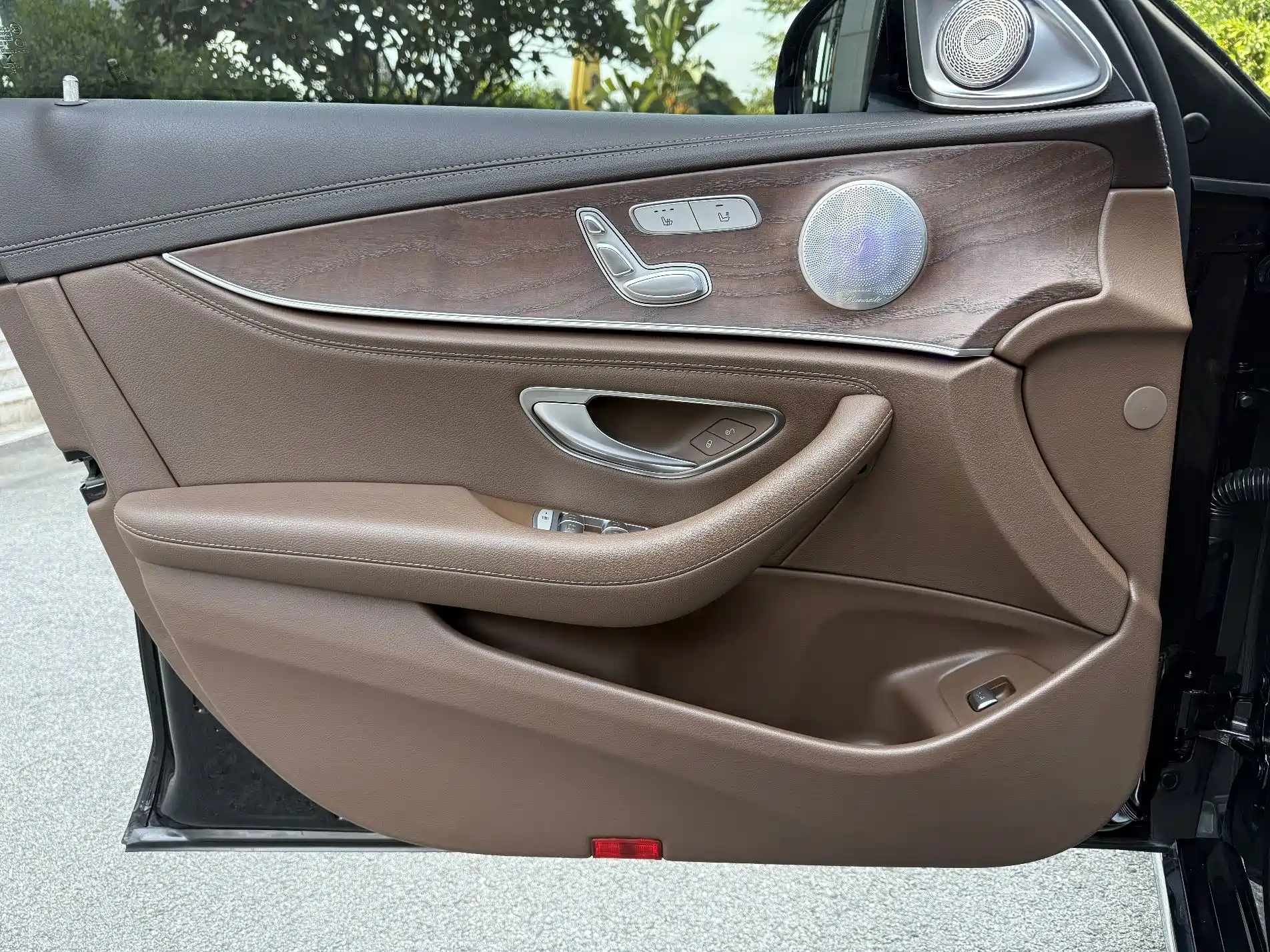 Фото 16 - Mercedes-Benz E-Class