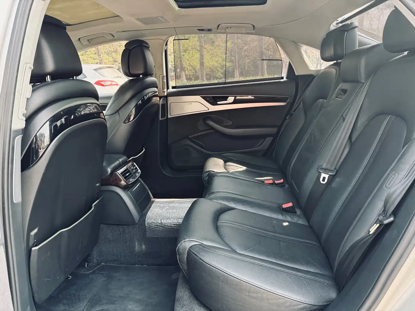 Audi A8 2014 A8L 45 TFSI quattro Comfort фото 19