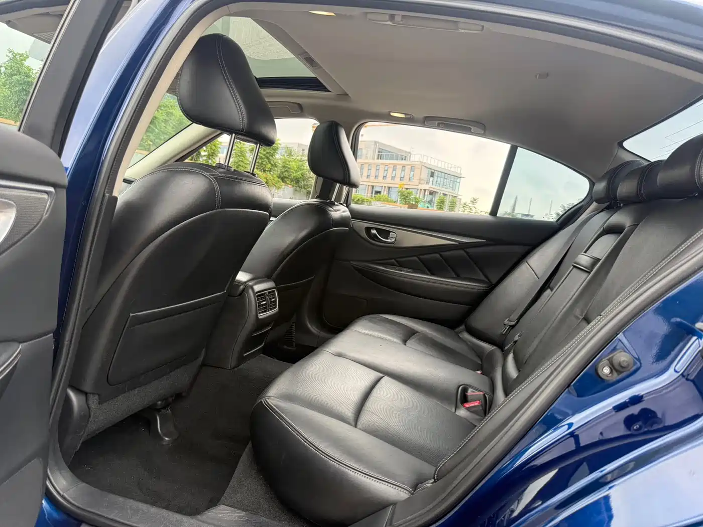 Infiniti Q50L 2019 2018 2.0T Leisure Edition (China VI)