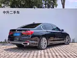 Photo 24 - BMW 7 Series