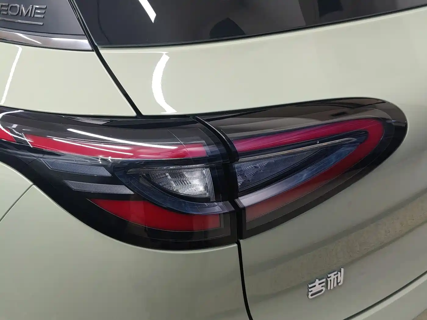 Geely Galaxy Starry Wish 2025 UP 410km Explorer Edition фото 35