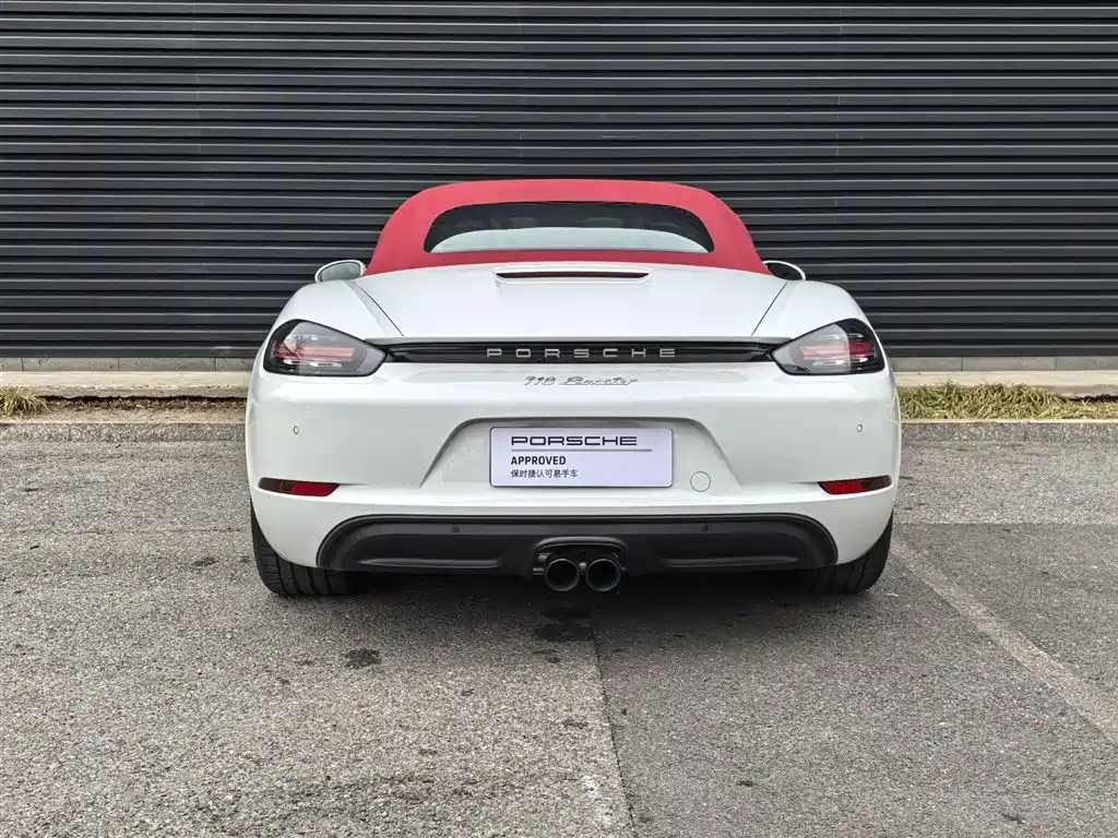 PORSCHE 718