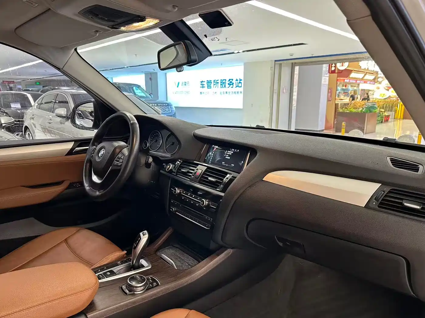 BMW X3 (Import) 2014 xDrive28i Leading Edition фото 13