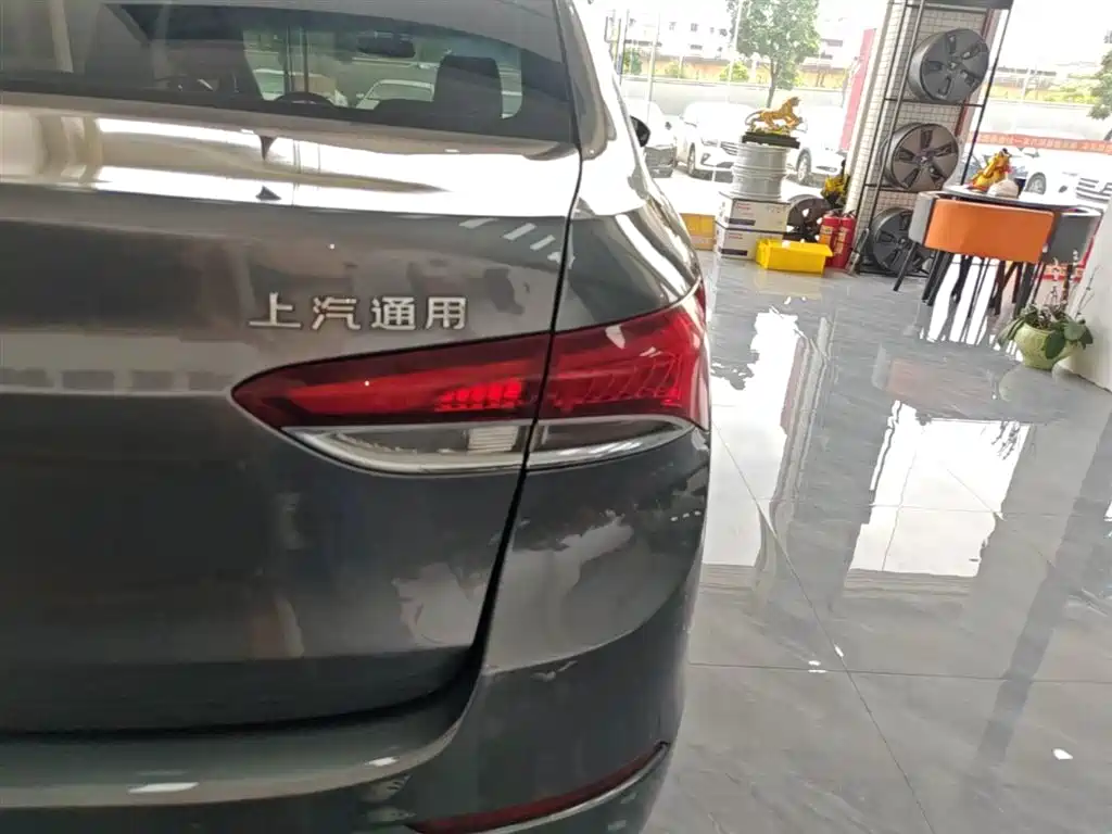 Buick Excelle 2018 15T DCT Progressive (China V) фото 8