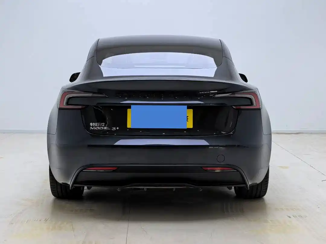 Photo 11 - Tesla Model 3