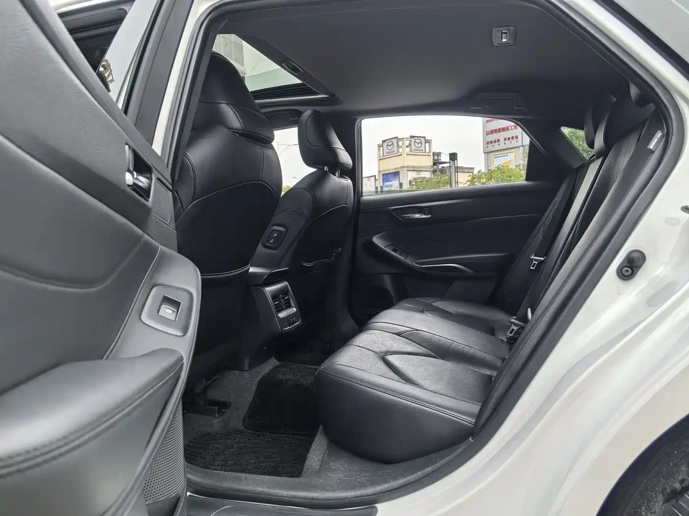 Toyota Avalon 2019 2.0L Luxury Edition (China VI) фото 14