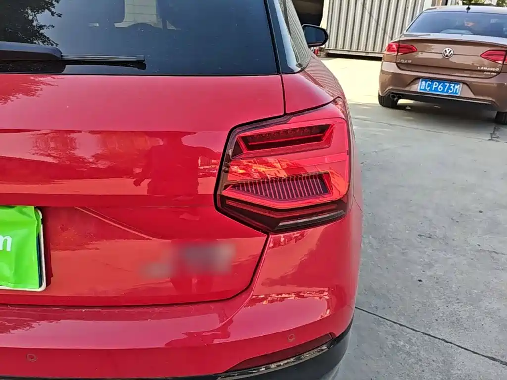 Audi Q2L 2019 2018 35 TFSI Launch Exclusive Edition China VI
