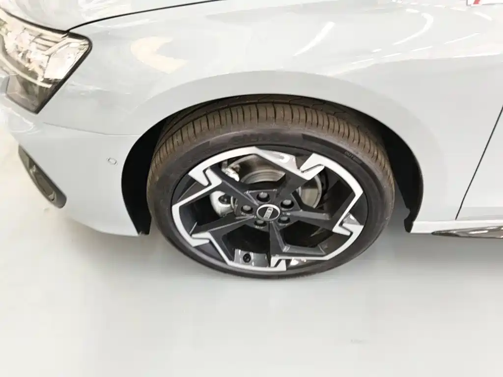 Фото 23 - Audi A3