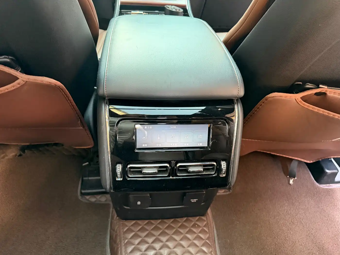 Lincoln Aviator, миниатюра 12