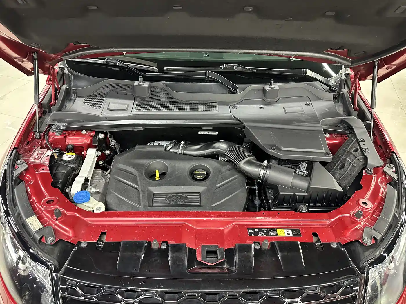 Land Rover Discovery Sport (Import) 2015 2.0T HSE Luxury фото 9