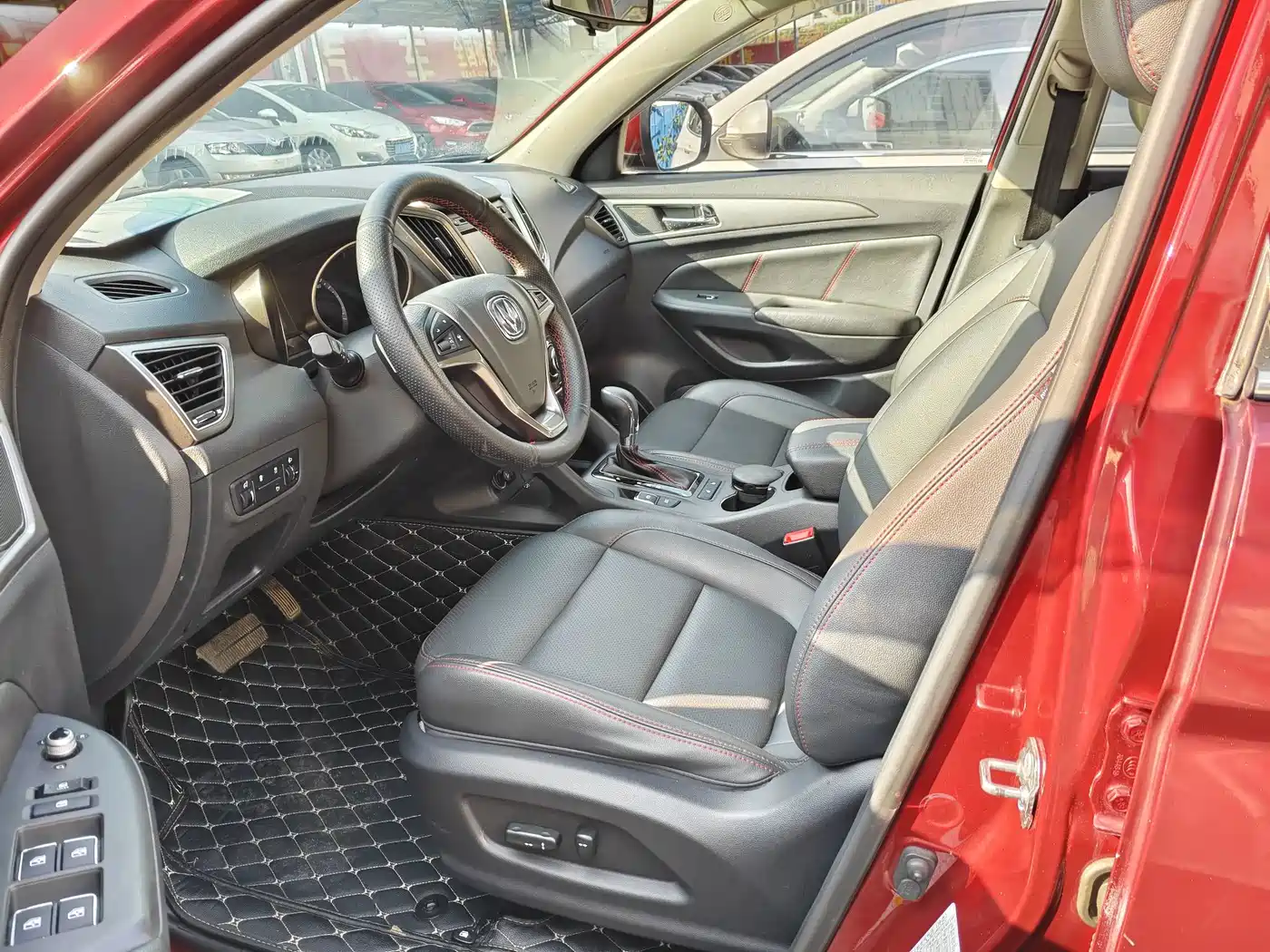 Фото 4 - Changan CS75