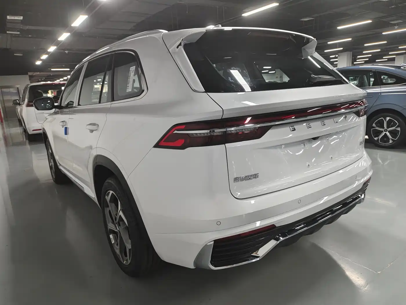 Фото 20 - Geely Xingyue L