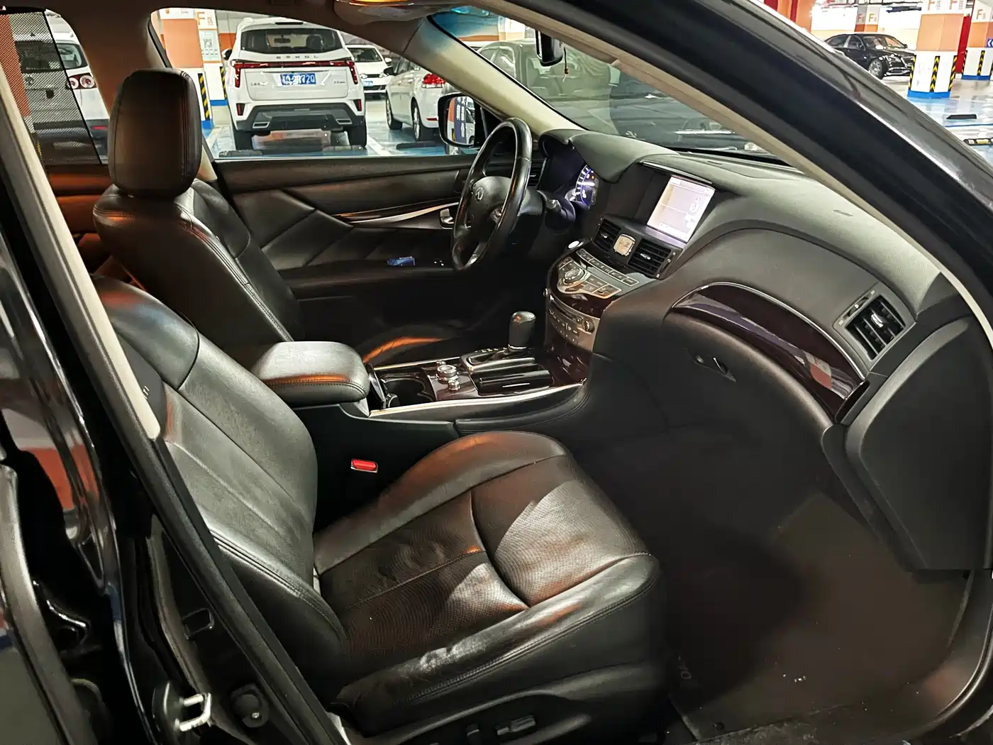 Infiniti Q70 2013 Q70L 2.5L Premium фото 15