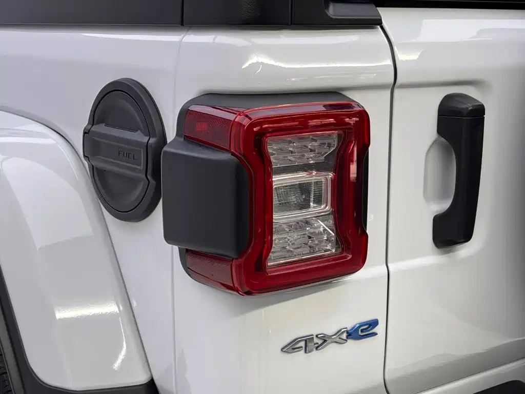 Jeep Wrangler 4xe 2023 2021 4-Door 2.0T 4xe Sahara