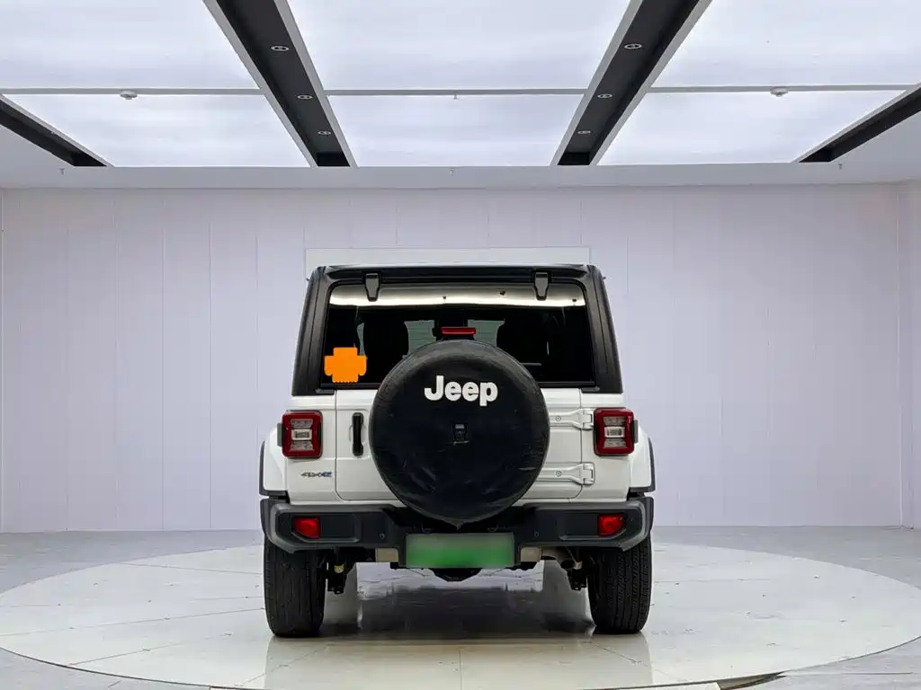 Фото 4 - Jeep Wrangler 4xe