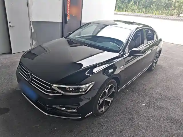  Volkswagen Magotan 2023 Model 2 Million Commemorative Edition 330TSI DSG Luxury