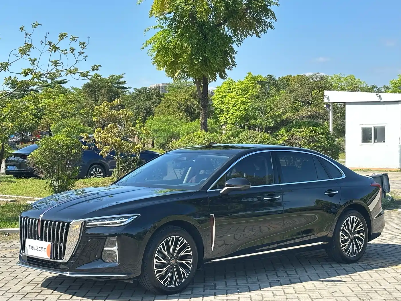 Hongqi H5 2025 2.0T Automatic Flag Celebration 500,000 Units Anniversary Edition