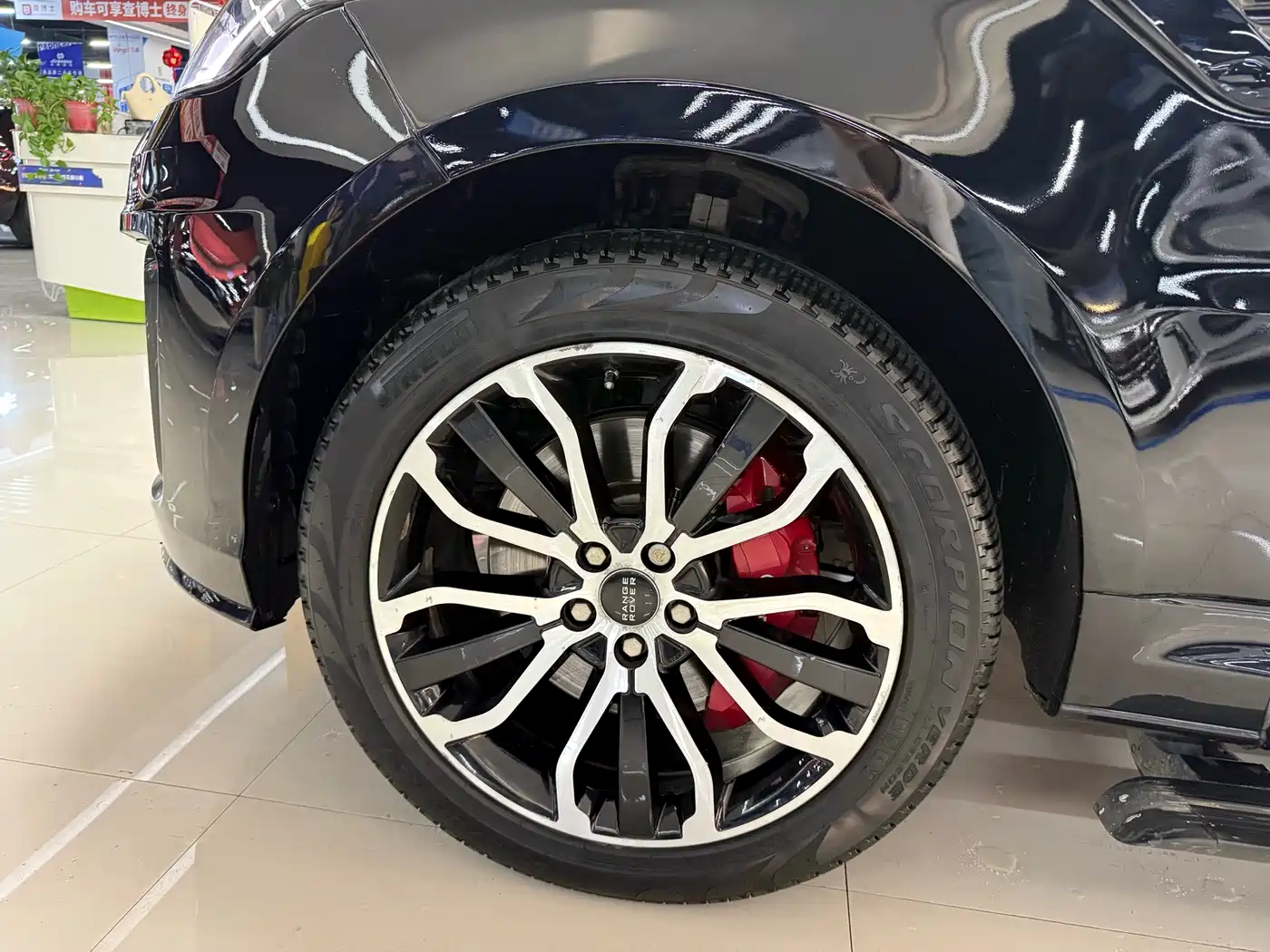 Land Rover Range Rover Sport 2014 3.0 SC V6 Trendsetting Genesis Edition фото 15