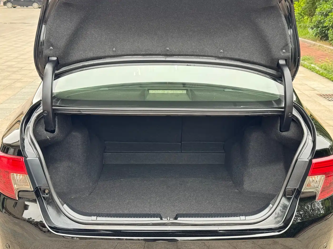 Toyota Reiz 2013 2.5V Premium Edition фото 21