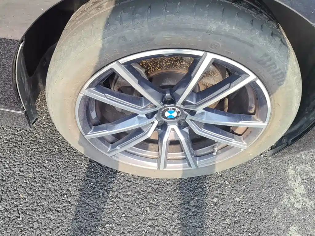 Photo 12 - BMW 3 Series
