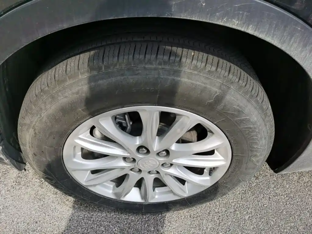 Photo 23 - Buick Enclave