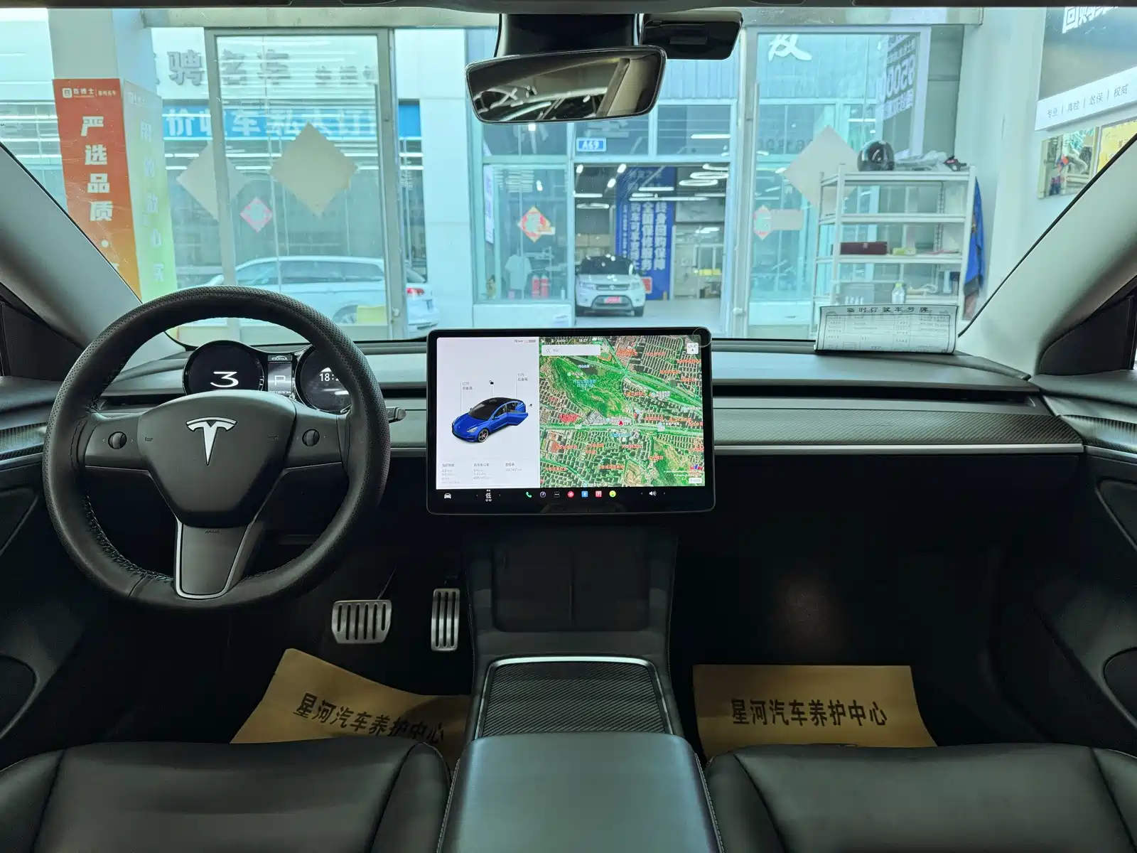 Фото 11 - Tesla Model 3