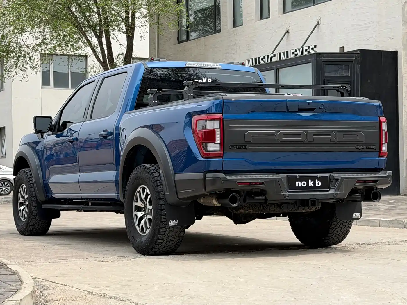 FORD F-150 RAPTOR