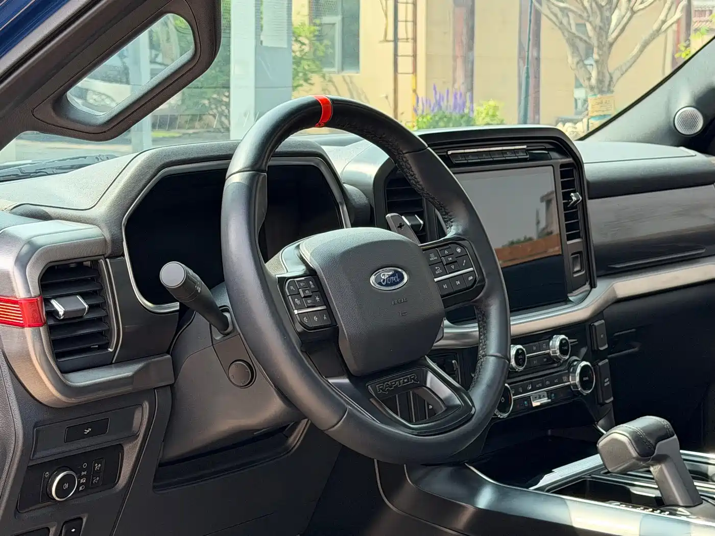 FORD F-150 RAPTOR