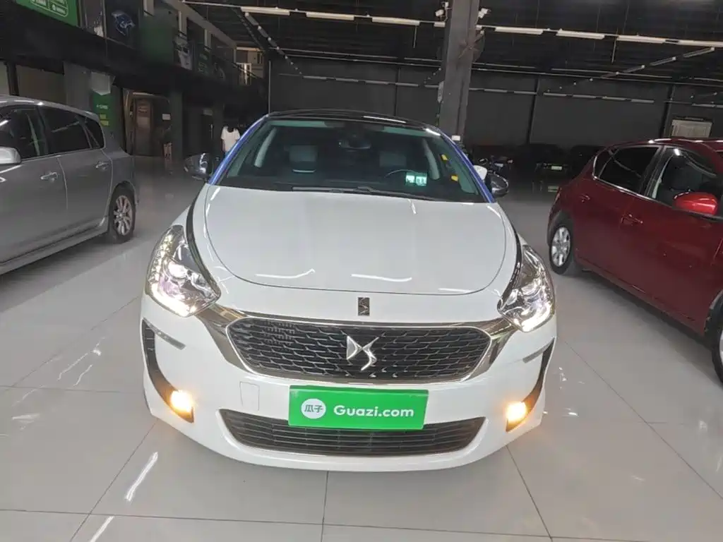 DS 5 2016 2015 1.6T Luxury THP160