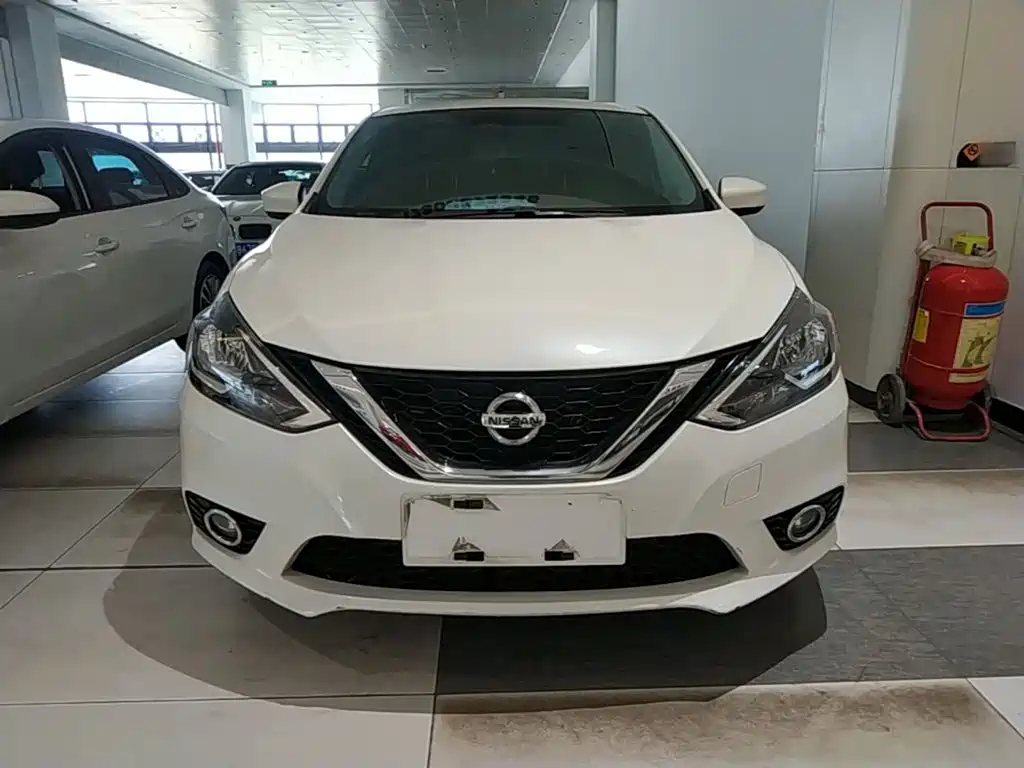 Nissan SYLPHY, миниатюра 3