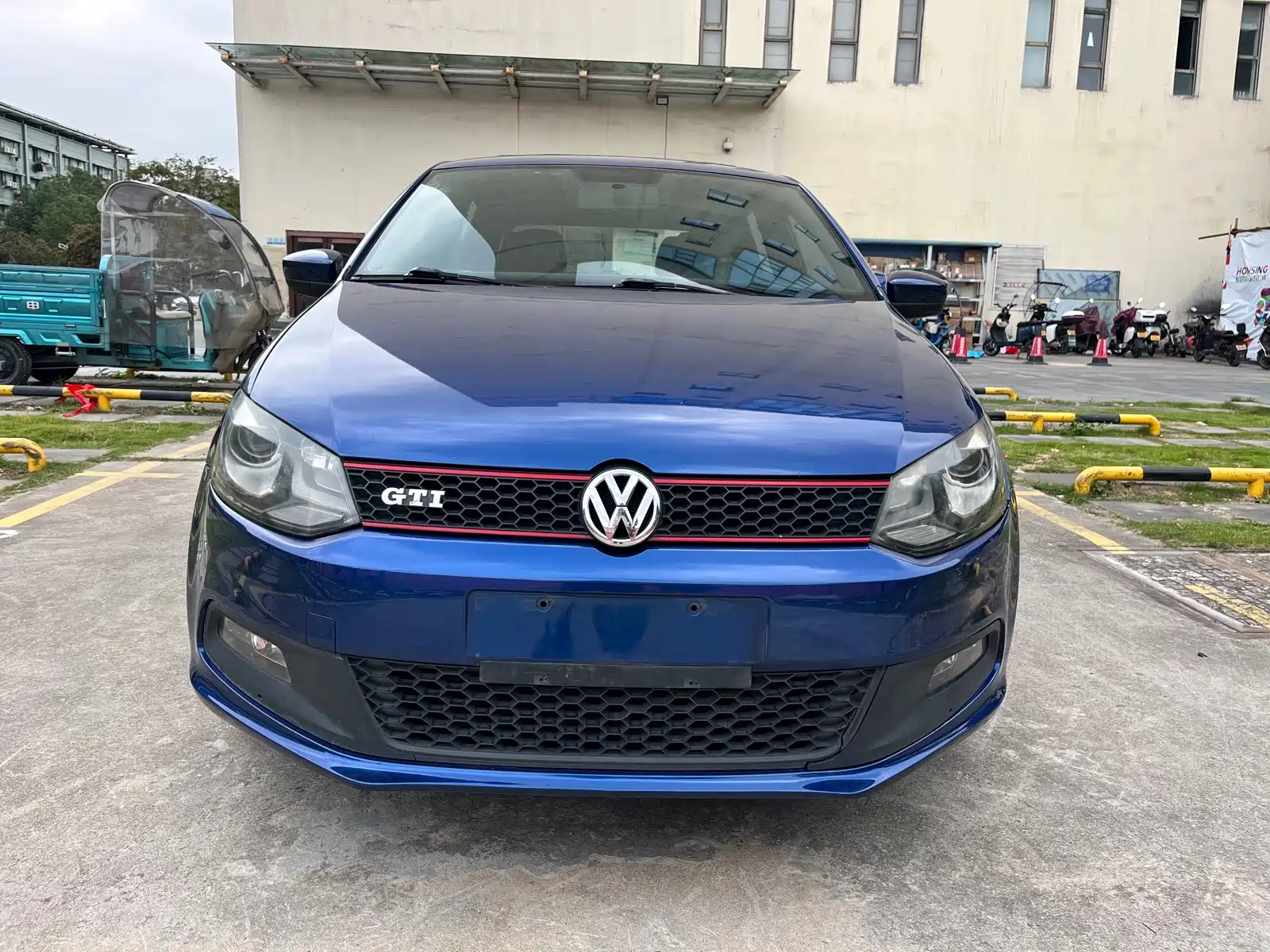 صورة 2 - Volkswagen Polo