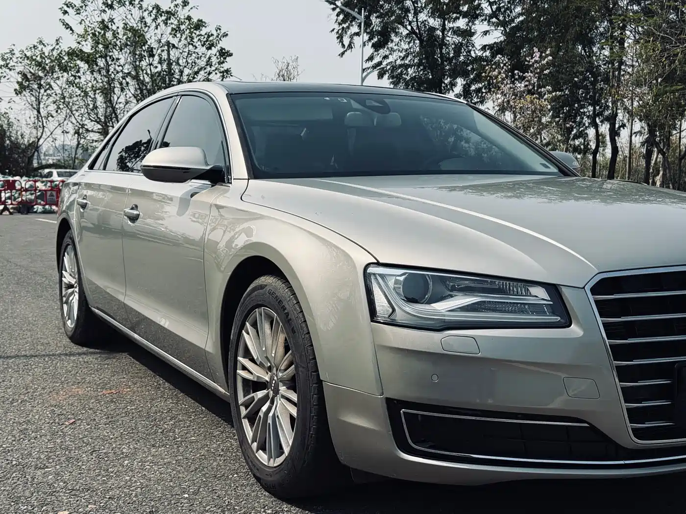 Audi A8 2014 A8L 45 TFSI quattro Comfort фото 12