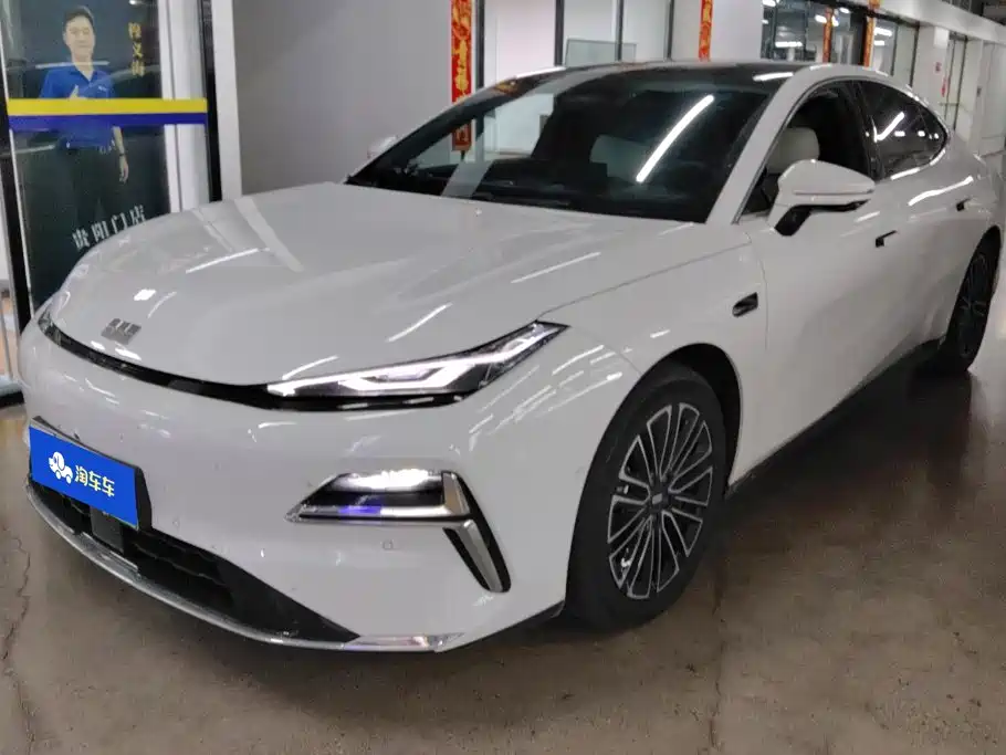 Geely Galaxy Galaxy Xingyao 8 2025