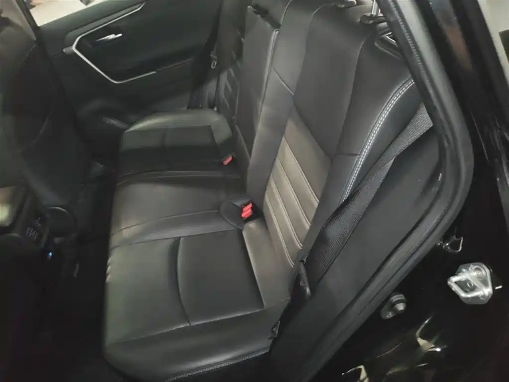 Toyota RAV4 Rongfang 2022 2.0L CVT 2WD Trend Plus Edition фото 17
