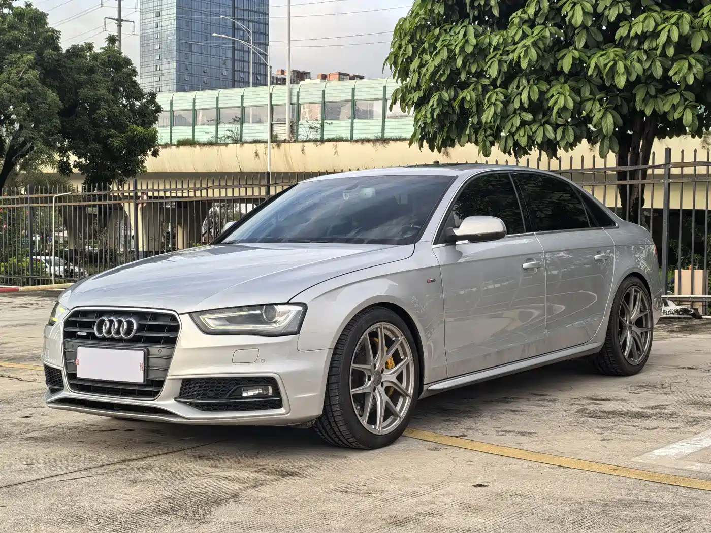 Audi A4L 2015 45 TFSI quattro Individual Sport